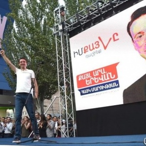Nikol Paschinjans großer politischer Erfolg in Jerewan
