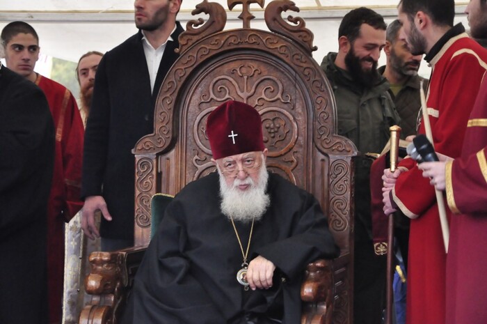 Georgia: Government and opposition campaigning for church support