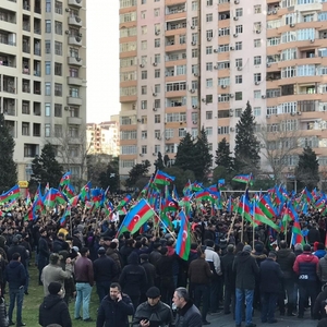 Opposition demonstriert in Baku