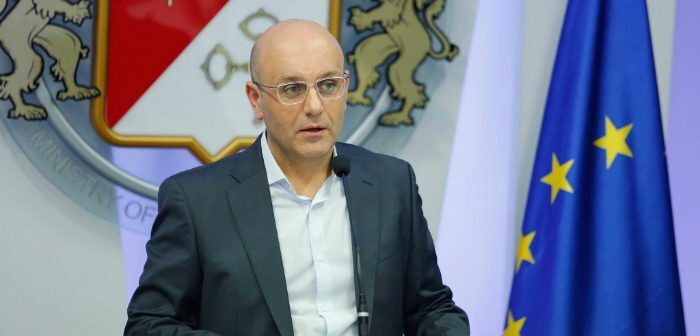 Georgischer Finanzminister gegen Einmischung der Regierung in die Lari-Fluktuation