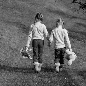 Zehn Kinder, deren Mutter des Menschenhandels verdächtigt wird, kehren aus Georgien in die Ukraine zurück