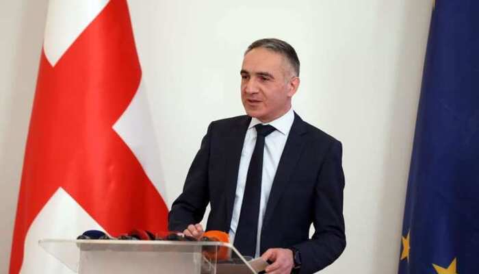 Der georgische Bildungsminister tritt zurück