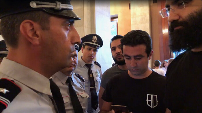 Armenian anti-government activists detained