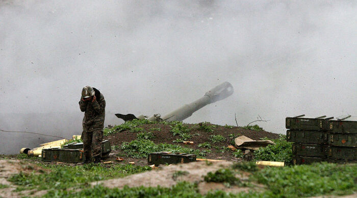 Military hostilities re-emerge between Armenia and Azerbaijan