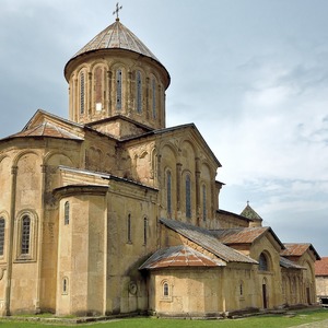 Ostern in Georgien: Kirche setzt sich durch