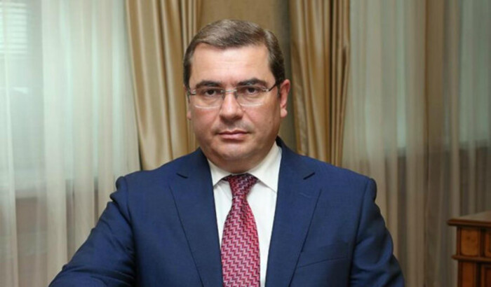 Der Leiter des armenischen Komitees für Staatseinnahmen tritt zurück