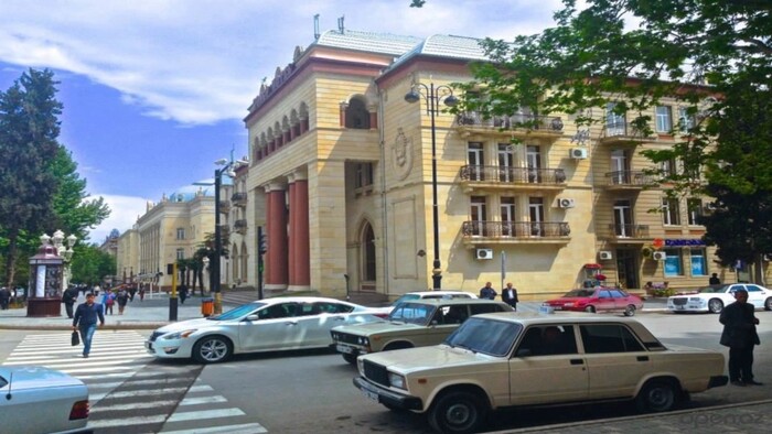 Aserbaidschanisches Außenministerium kommentiert Militärdrohungen gegen Ganja