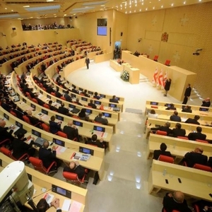 Georgisches Parlament hält erste Sitzung ohne Opposition ab