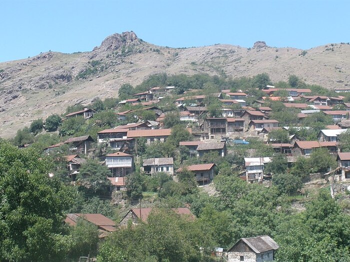 Nagorno-Karabakh: hostilities flare up again between Armenia and Azerbaijan