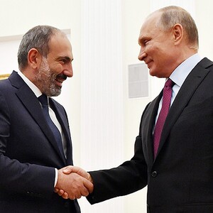 Political crisis in Armenia: Putin calls for strengthening Armenian-Russian ties