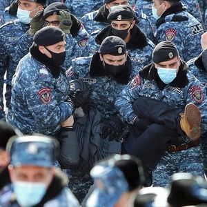 Armenien: Neue Protestwelle der Opposition und Inhaftierungen von Seiten der Regierung 