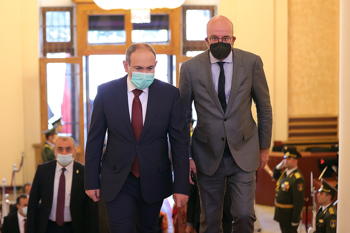 Charles Michel besucht Armenien