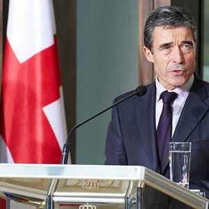 Ex-Secretary-General of NATO on strategy for Georgia and Ukraine