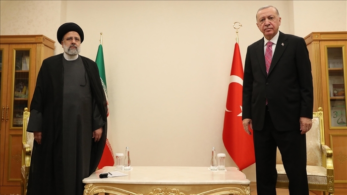 Erdoğan informs Raisi that Turkey wants to host next 3+3 Caucasus summit