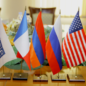 Treffen von Ararat Mirzoyan mit dem Ko-Vorsitzenden der OSZE-Minsk-Gruppe Igor Khovaev