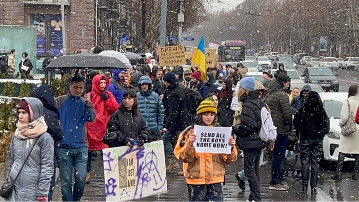 Starting from scratch. Russians make Armenia their new home