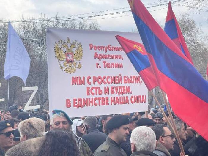 Pro-Russian sentiments in Armenia: ideology versus personal security