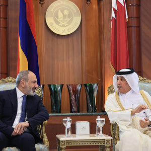 Pashinyan meets high officials in Qatar
