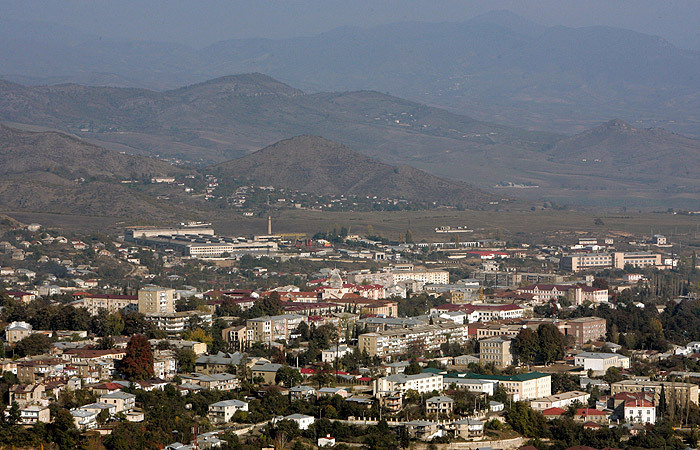 Azerbaijan stops convoy of Russian peacekeepers in the Karabakh 