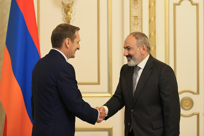 Nikol Pashinyan meets Head of Russian Foreign Intelligence Service