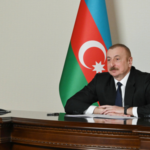 Ilham Aliyev Meets President of Tatarstan and Officials from Turkmenistan and UAE