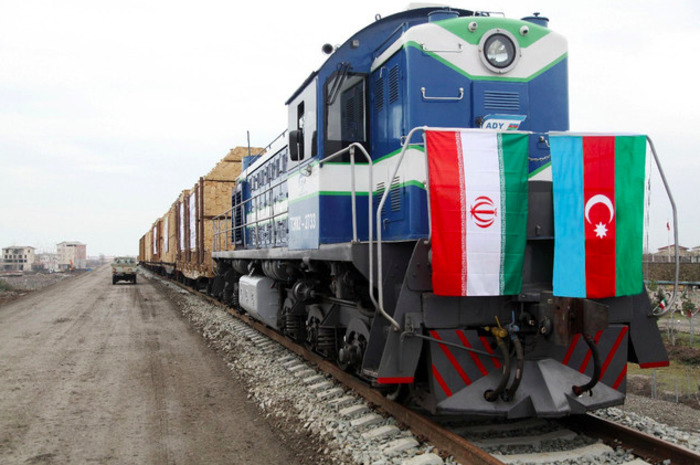 Eröffnung neuer iranisch-aserbaidschanischer Bahnstrecke im März 2018