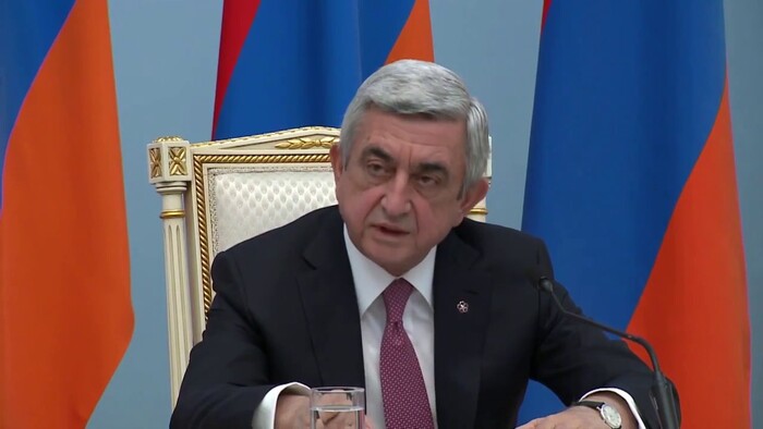 Der Präsident wird Premier: Sersch Sargsjan bleibt der mächtigste Mann in Armenien